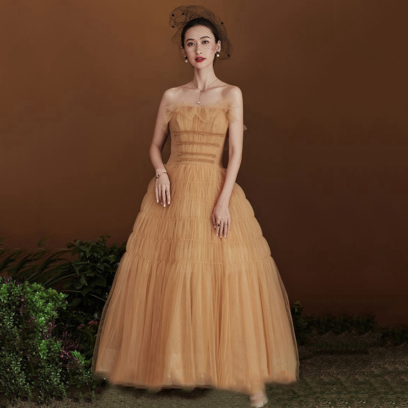 Photo studio theme clothing 2022 exhibition new tube top wedding travel photography street photography couple photography photo dress