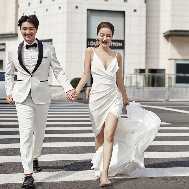 Photo Gallery Themed Clothing 2020 New Couple Fashion Wedding Dresses White Deep V Harnesses Trailing Open Fork travel dresses