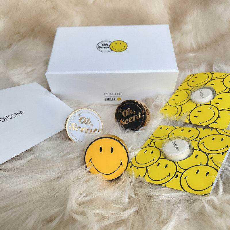 Korea Ohscent On-board Fragrance Car Perfume Air Conditioning Air Outlet Laughing Face Aroma