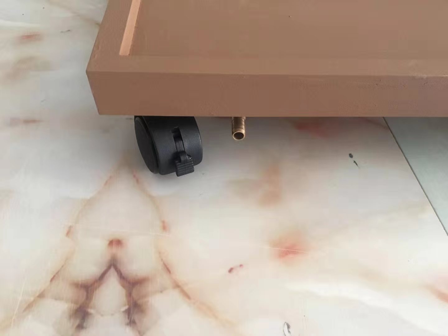 Flower pot tray copper pipe drain link