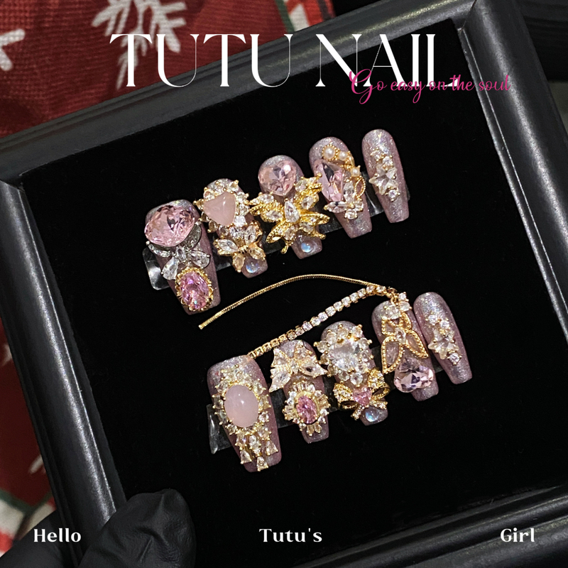 【God of Love Arrives】Tutu Nail Handmade Wearable Nails Gold Powder Princess Chain Short Wedding Nails Whitening Chalcedony