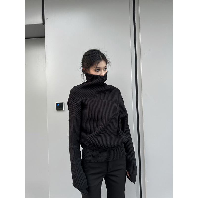 Ostatnimotyl Autumn and Winter Niche Asymmetrical High-Neck Thick Textured Loose Sweater for Women Ostatnimotyl Autumn and Winter Niche Asymmetrical High-Neck Thick Textured Loose Sweater for Women