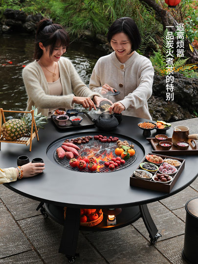 Cocinar té alrededor de la estufa, juego de estufa para asar en el interior del hogar, juego completo de electrodomésticos, reunirse alrededor de la estufa de barbacoa del patio en invierno para calentar la mesa