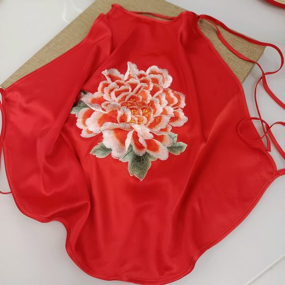 Su embroidery embroidery finished silk embroidery female adult apron retro Chinese style underwear silk ladies sling apron