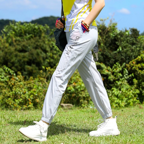 Дорожные спортивные шелковые быстросохнущие легкие и тонкие дышащие эластичные штаны подходит для пеших прогулок, защита от солнца, по фигуре, быстрое высыхание