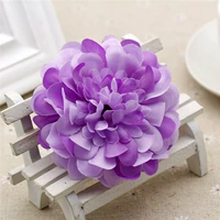 3 фиолетового цвета