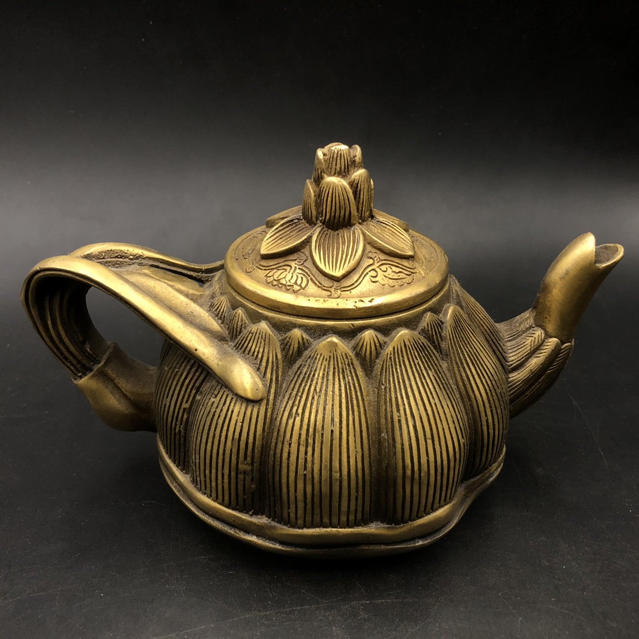 Ancient Play Bronze Instrumental Miscellaneous Dry Longs Lotus Bronze Pot Home Craftsmanship Pendulum