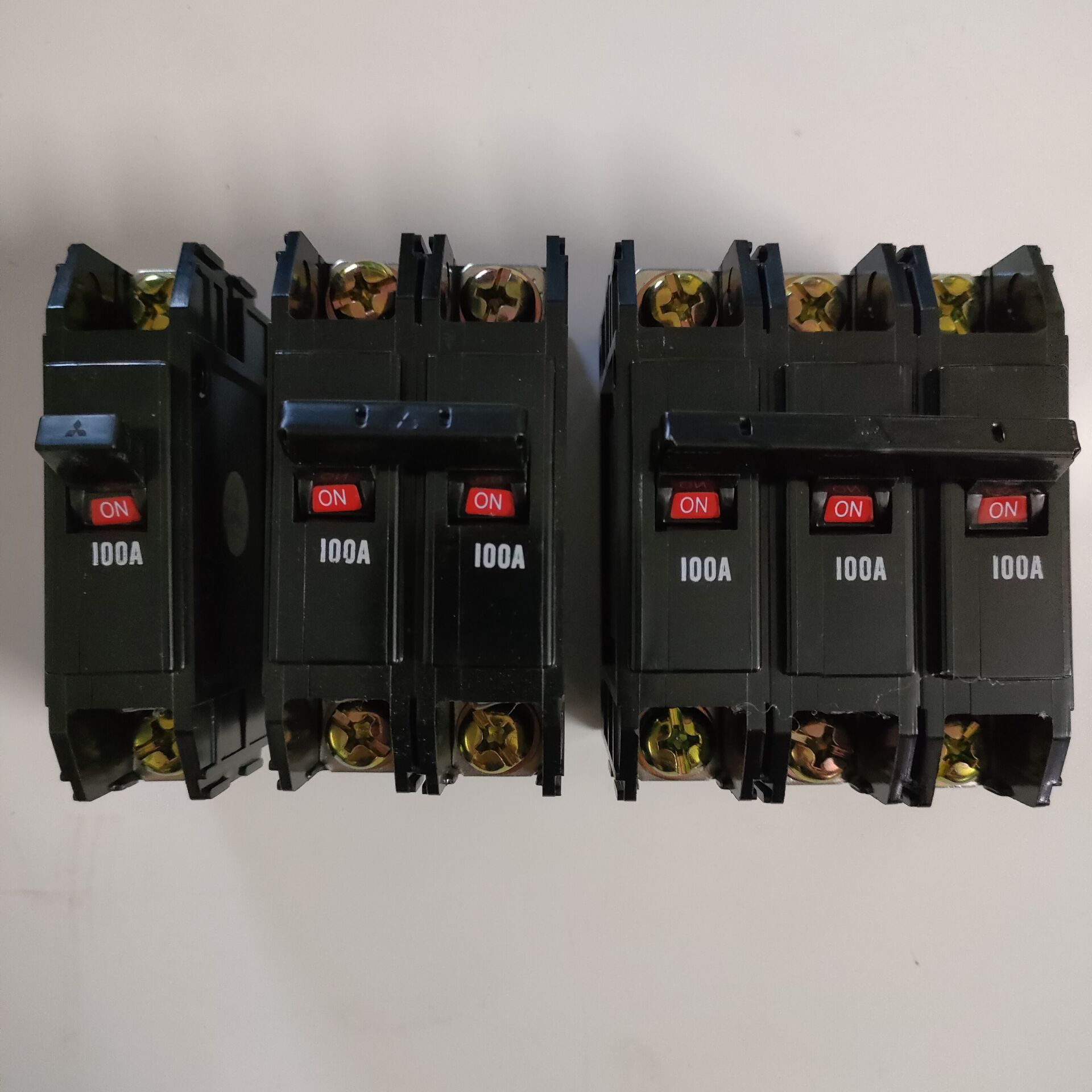 60A old 2P old BH100-SP large screw 100A circuit breaker DZ12-60 black 3P air switch 1P