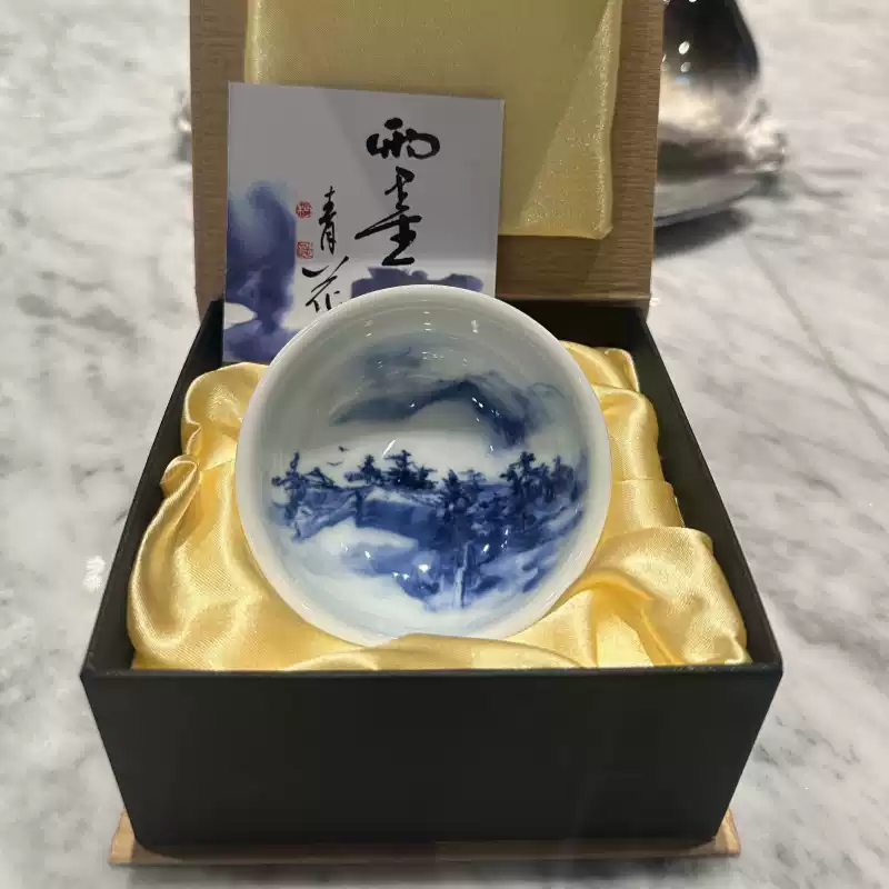 包邮台湾书法绘画名家雨墨柯志正青花瓷山水茶杯圆杯主人杯-淘宝Taobao
