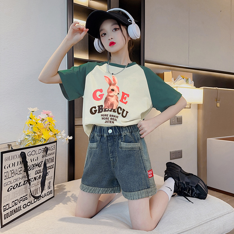 <!--女童套装夏装洋气儿童中大童短袖女孩牛仔短裤童装夏季薄款两件套-->