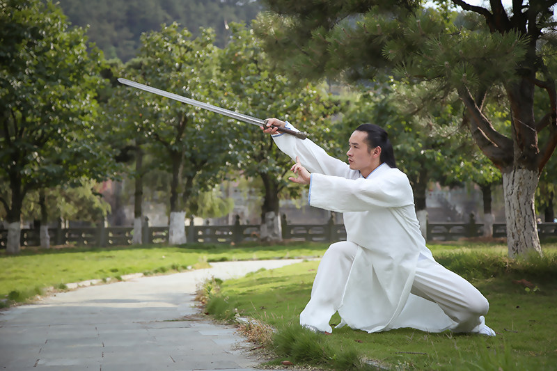 товар из китая None