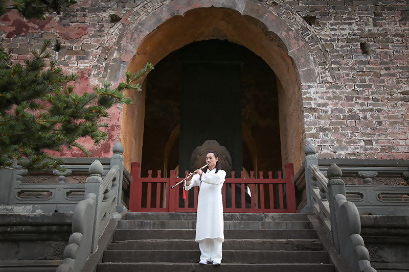 товар из китая None