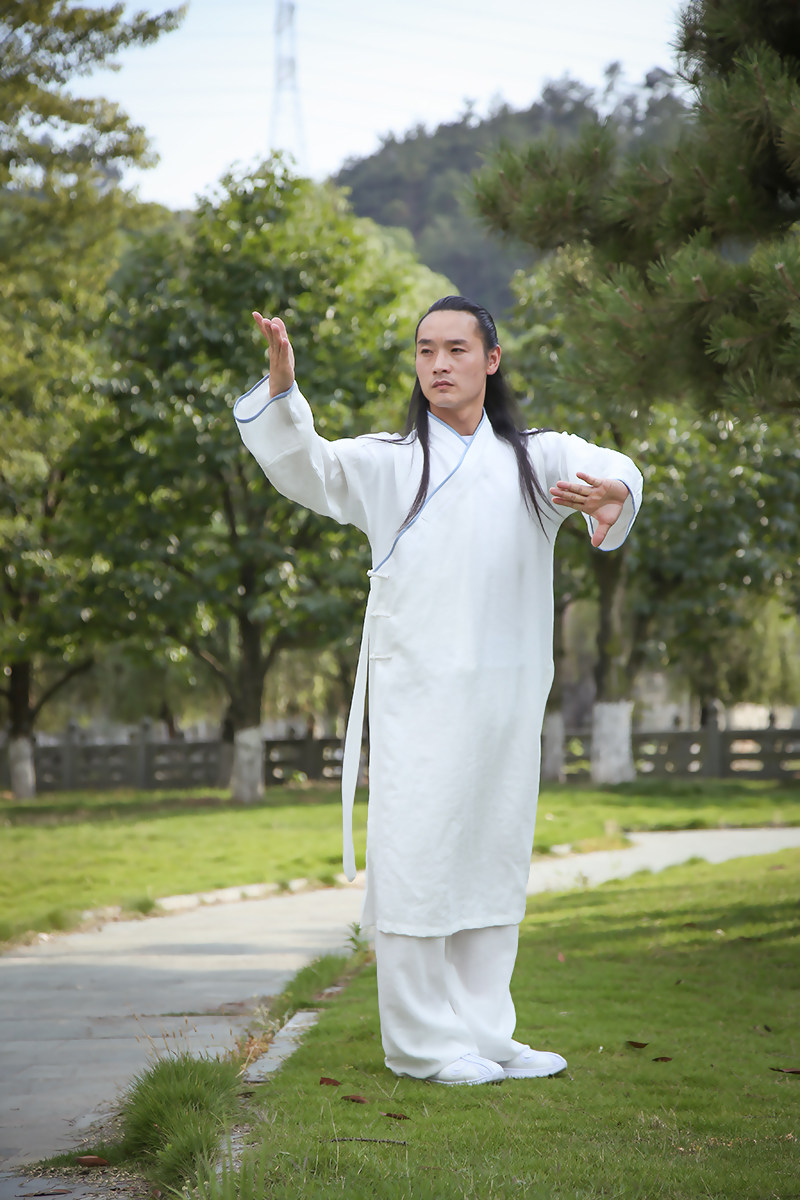 товар из китая None