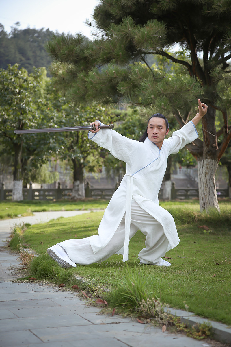 товар из китая None