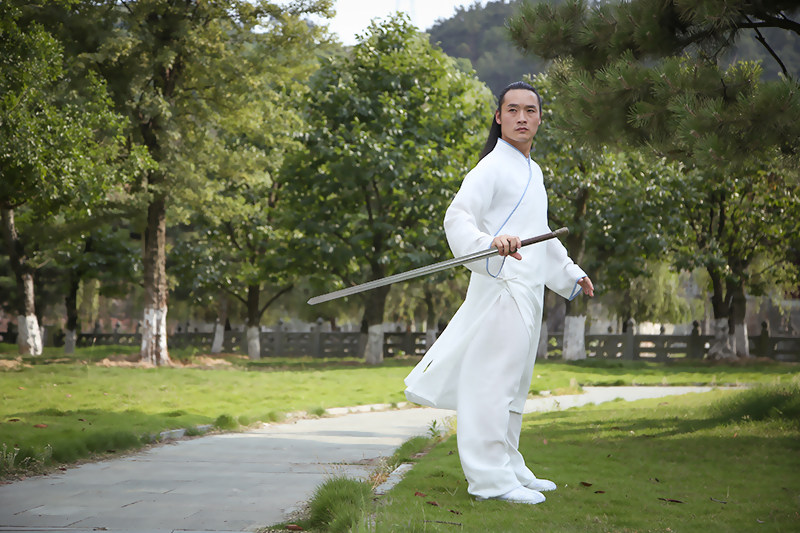 товар из китая None