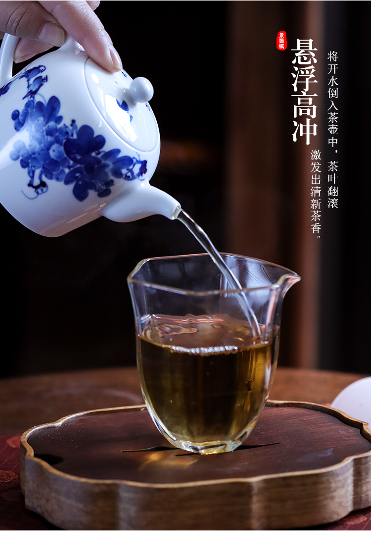 Grape little teapot of blue and white porcelain of jingdezhen ceramic hand - made tea ware household kung fu tea kettle with one person