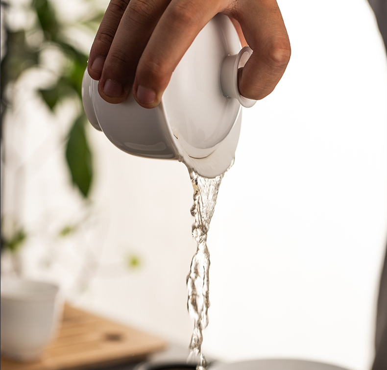 Jingdezhen ceramic tureen high - white finger bowl of pure white kung fu tea set to white cups tire large tea