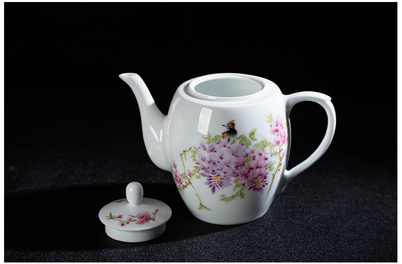 Jingdezhen ceramic hand - made tea kettle kung fu tea set famille rose tea, tea taking single pot of domestic cold water