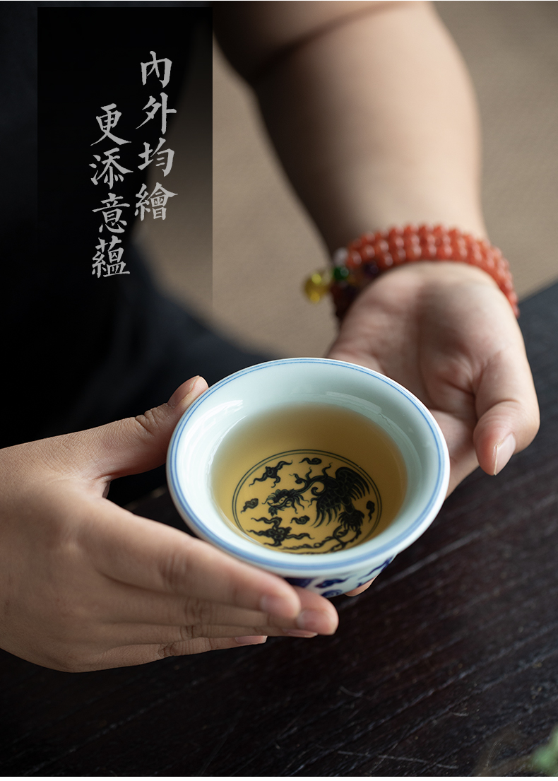 Jingdezhen blue and white longfeng grain pressure hand a cup of pure manual hand - made master cup single CPU archaize sample tea cup kung fu tea set