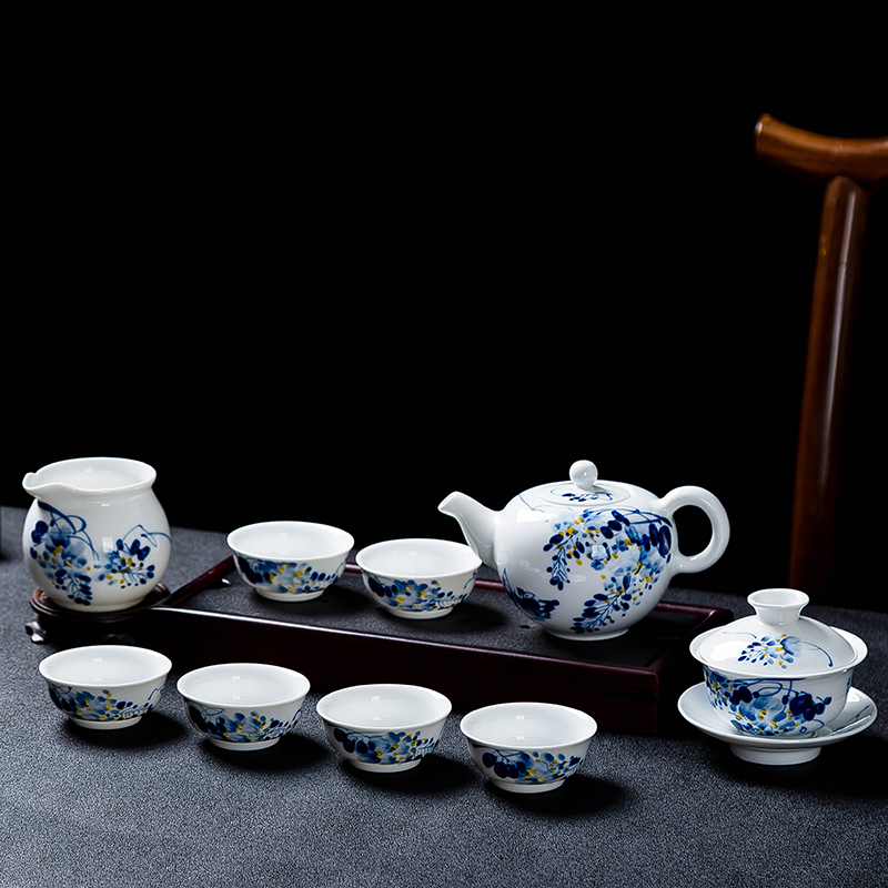 Jingdezhen hand - made kung fu tea set household of Chinese style of blue and white porcelain ceramic cup lid bowl gift boxes