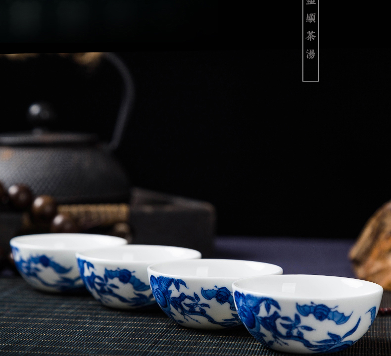 The Master cup single CPU manual kung fu cup hand sample tea cup of blue and white porcelain of jingdezhen ceramic tea set personal tea cups