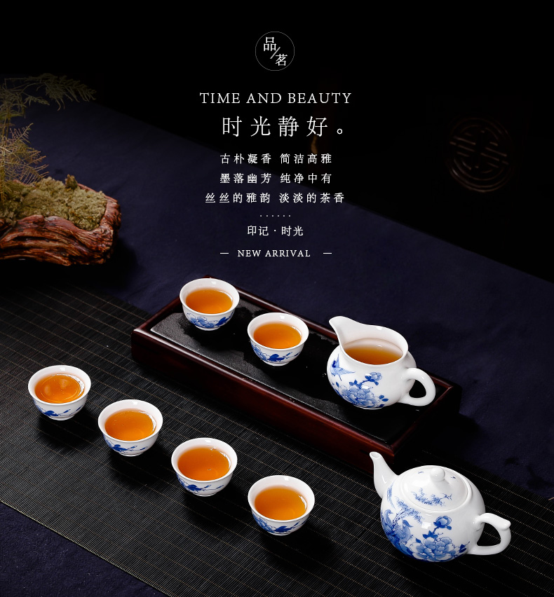 Blue and white hand work suit masters cup of jingdezhen ceramic kung fu tea cups sample tea cup pure manual single CPU