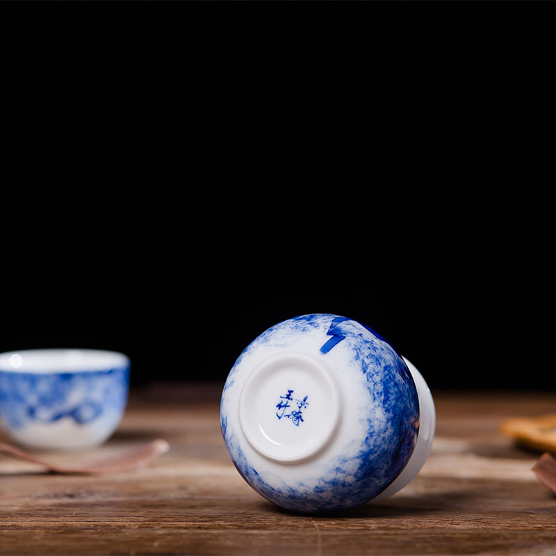 Jingdezhen ceramic tea set suit of a complete set of kung fu tea set reasonable hand - made teapot sample tea cup of blue and white porcelain cup