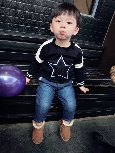 Quần áo cha mẹ thu đông 2018 mới đầy đủ gia đình nhà ba cộng với áo len cotton nhung dày cho mẹ và con gái
