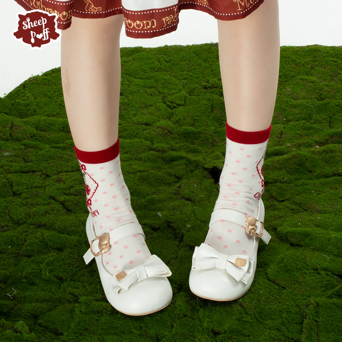 [Spot Six Group] mikko Hug Medium Low Heels Sheep Puff Lolita Co-list Shoes translated