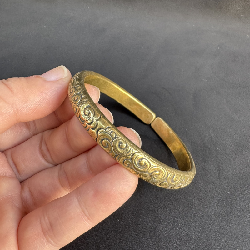 Pure Copper Bracelet, Brass Bracelet with Open Surface, Smooth Surface, Palace Style, Cloud Pattern, Solid Bracelet for Men and Women