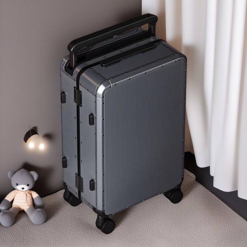 Exported to Japan, All-Aluminum Magnesium Alloy Suitcase, New Model with Wide Handle, Business 20inch Carry-On Travel Suitcase, 24-Inch for Men and Women Exported to Japan, All-Aluminum Magnesium Alloy Suitcase, New Model with Wide Handle, Business 20inch Carry-On Travel Suitcase, 24-Inch for Men and Women