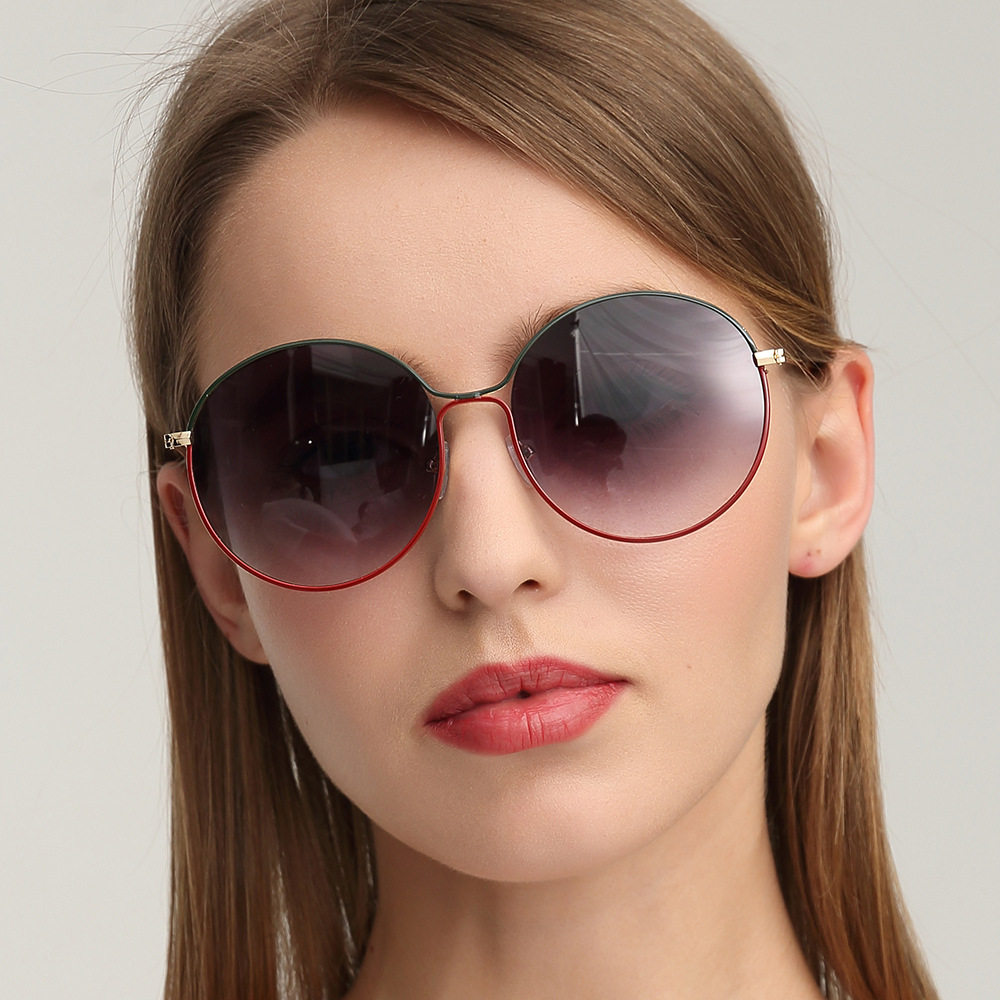 Sun Glasses New Ins Women Han Edition Tide Hollowed-out Metal Round Large Face small bicolor Street 100 lap for sunglasses
