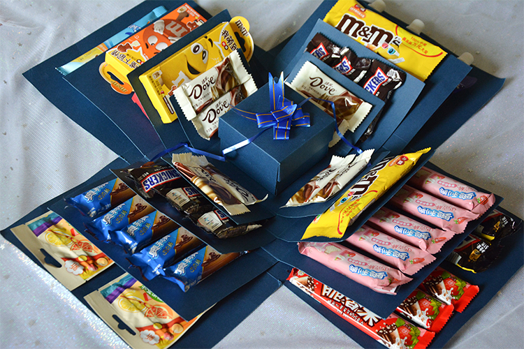 The fifth floor blast Gift box multi-storey Dolls pleasantly surprised Box Draw money Internet celebrity diy boy a birthday present girl student children