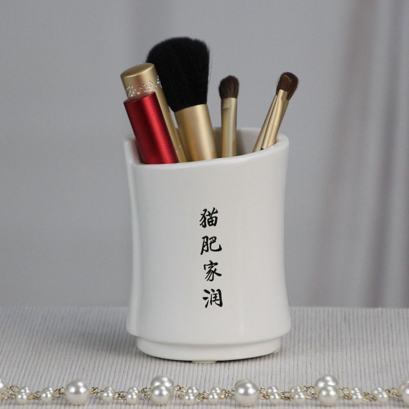 Creative ceramic vase there character study office gift office supplies customized desktop stationery receive a barrel