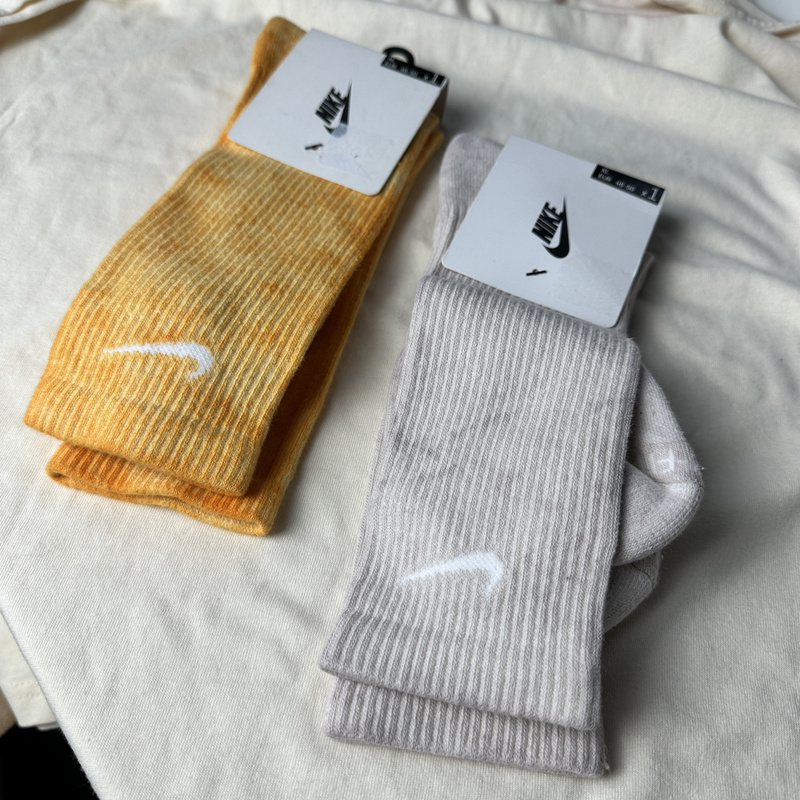 [Socks Are Not Eligible for Discounts] Nike Men's Socks with Colorful Tie-Dye Print Sports Long Socks Da2613-801-033