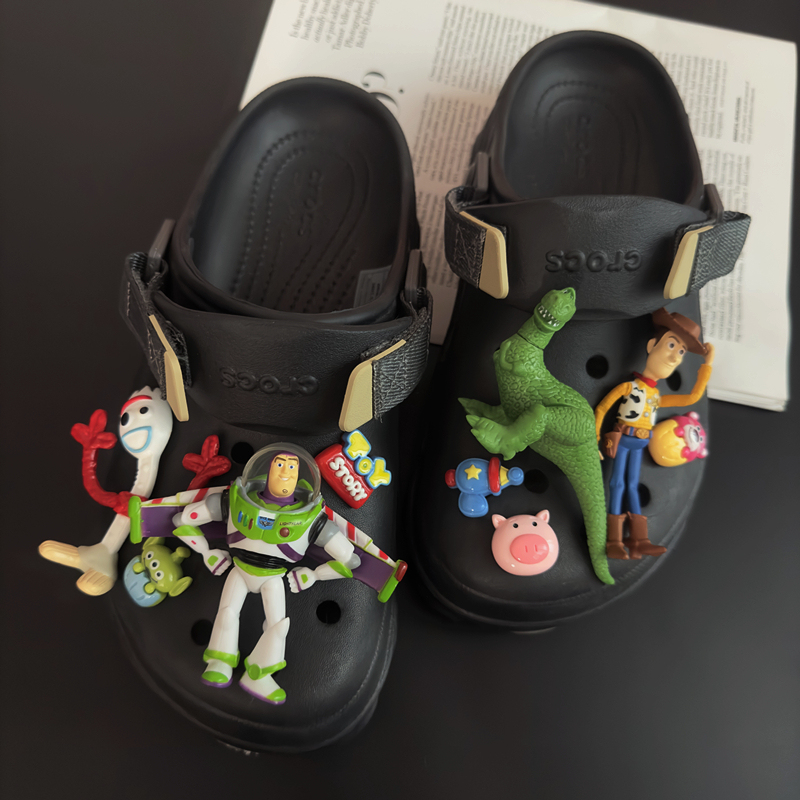 Crocs Shoe Accessories for Men Toy Story DIY Cartoon Accessories Buzz Lightyear Decorative Clips Trendy Shoe Charms