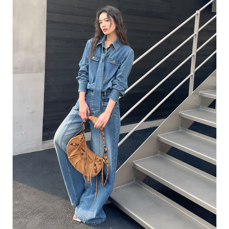 Retro Blue Denim Suit for Women, Spring & Fall New Style, Stylish, Age-Reducing, Slimming Look, High-End Shirt, Wide-Leg Pants Two-Piece Set Retro Blue Denim Suit for Women, Spring & Fall New Style, Stylish, Age-Reducing, Slimming Look, High-End Shirt, Wide-Leg Pants Two-Piece Set