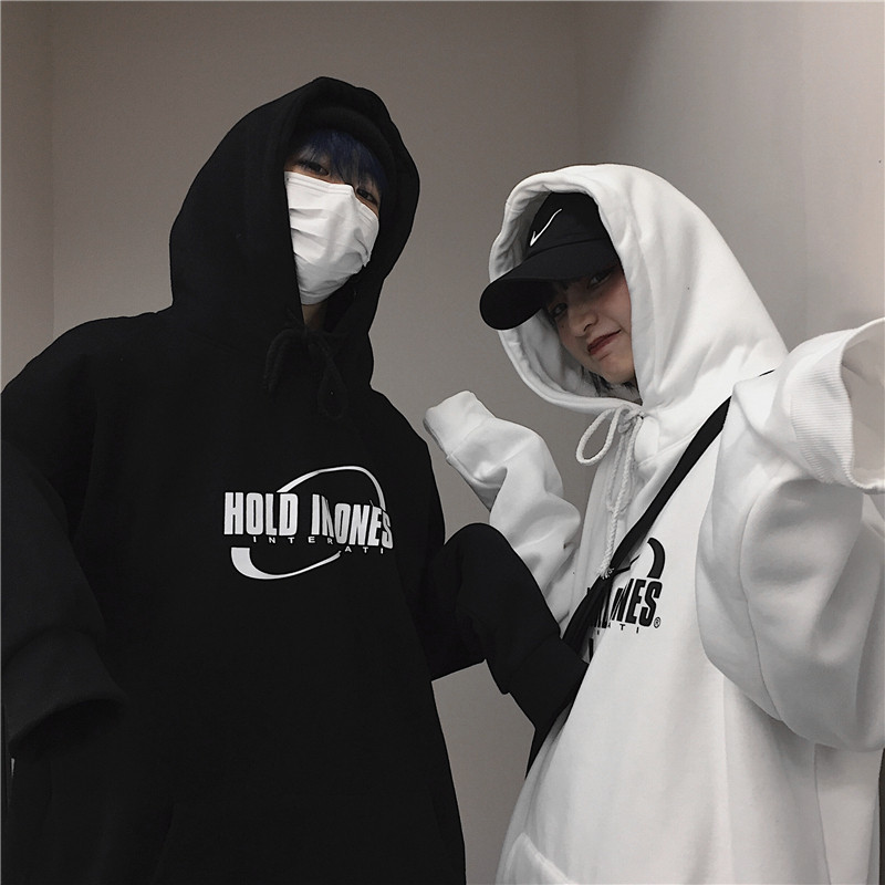 2021 autumn and winter clothing new Korean version of the student retro simple letter printing hooded velvet sweater men and women ins tide