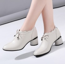 2019 New Large Size Womens Shoes 41-43 Spring Coarse Joker Casual Single Shoes Soft Sand 33 Four Seasons Leather Shoes