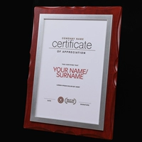 Край с серебряным краем бабочки