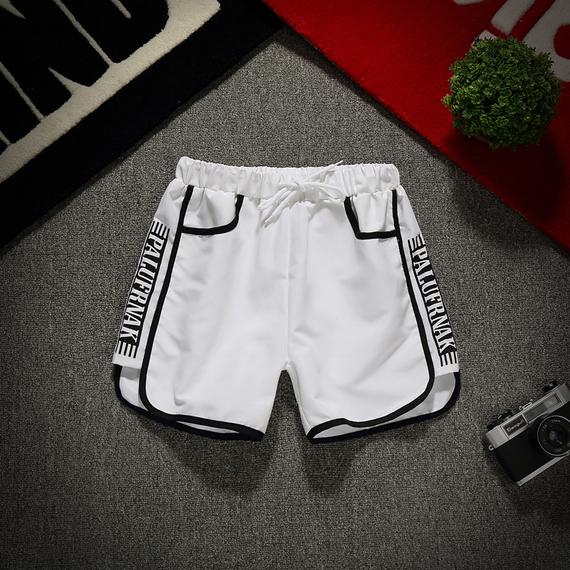 Mùa hè phiên bản Hàn Quốc của nam lỏng lẻo ba điểm xã hội quần short nam bé trai tinh thần bó sát 3 điểm 4 điểm quần xu hướng quần đùi