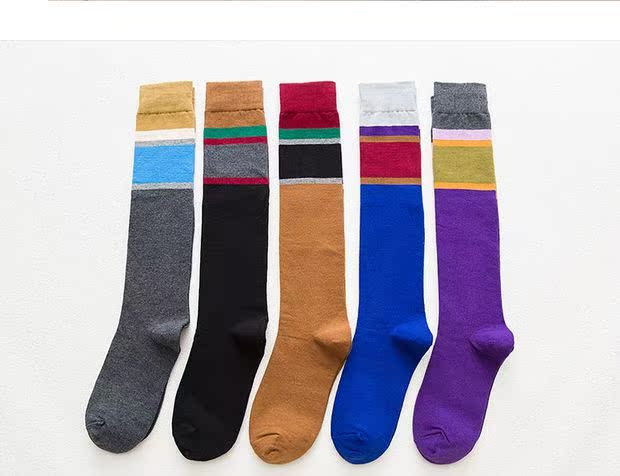 Vớ đầu gối nữ vớ Nhật Bản phiên bản Hàn Quốc của cotton màu phù hợp với vớ bê nhấn sọc màu đỏ lưới nửa cọc vớ vớ cổ cao
