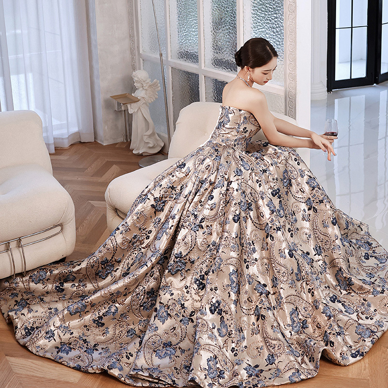 Evening Dress for Women, Elegant and Luxurious, Niche Style, Suitable for Runway Shows, Annual Meetings, Art Exams, Vocal Solo Performances, and High-End Performances
