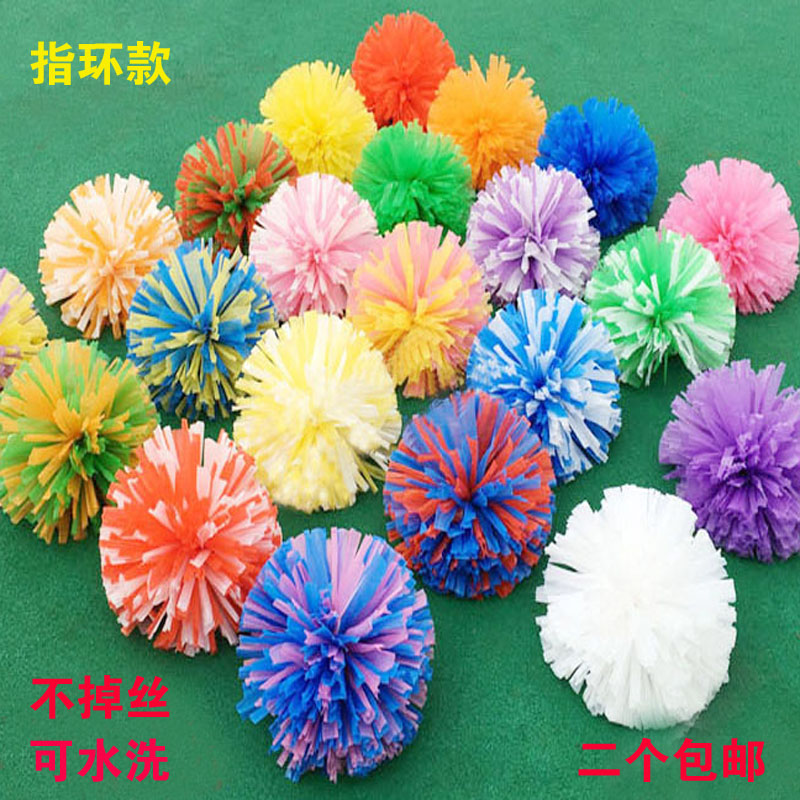 Cheerleader, a cheerleader to take a florist with a flower ball bodybuilding and a dance flopball school Games props.