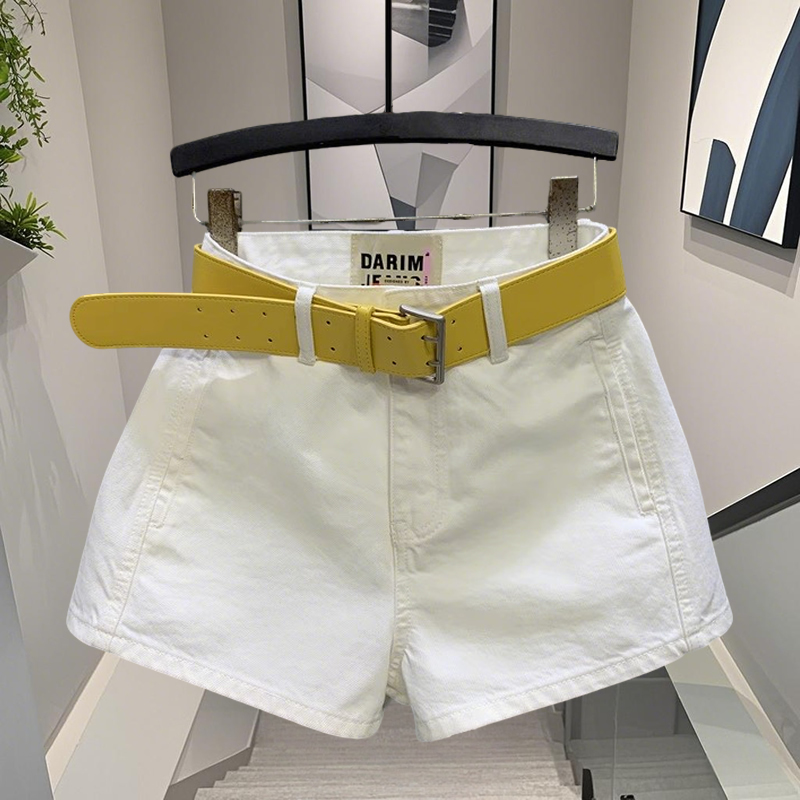 White Work Clothing Simple Western Style Versatile Slim Denim Hot Pants for Women 2025 Spring and Summer New Loose Wide Leg Shorts Trendy