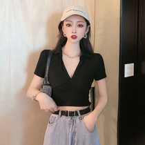 Black V-neck short sleeve T-shirt female summer Spice Girl high waist tight leakage collarbone sexy short bottom coat tide tide