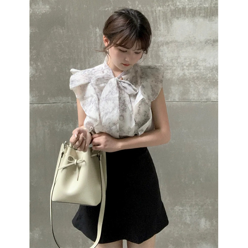 Small Puff Sleeves Japanese Style Spring and Summer New Women's Fashion Sweet Printed Flutter Sleeve Bow Tie Shirt Top for Women Small Puff Sleeves Japanese Style Spring and Summer New Women's Fashion Sweet Printed Flutter Sleeve Bow Tie Shirt Top for Women