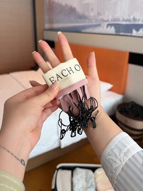 Travel folding clothes rack portable fabric business trip hotel multi-clip clothes rack multi-functional sorting storage hook
