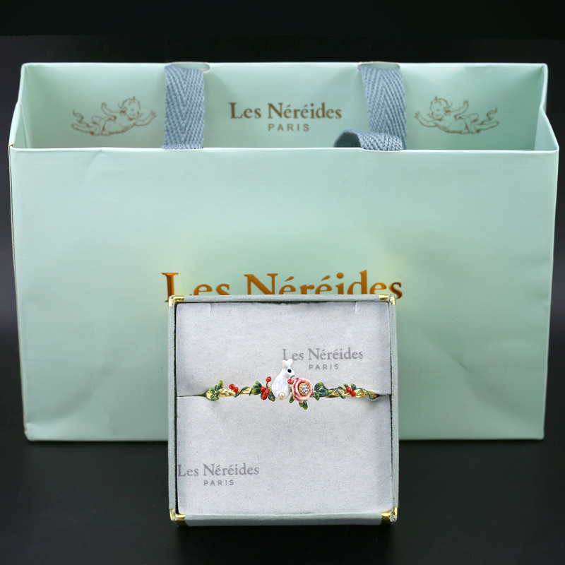 LES bsl nereides Giáng sinh Bunny bangle 珐 thỏ trắng tráng men tuyết hồng hồng vòng tay trái cây màu đỏ - Vòng đeo tay Cuff vòng đá mắt hổ