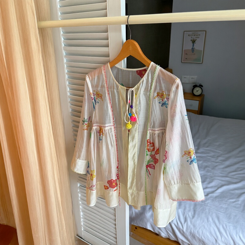 Mona Zhang Qixian Colorful Floral Blouse/Colorful Floral Beaded Skirt/Blouse and Skirt Vacation Set Mona Zhang Qixian Colorful Floral Blouse/Colorful Floral Beaded Skirt/Blouse and Skirt Vacation Set